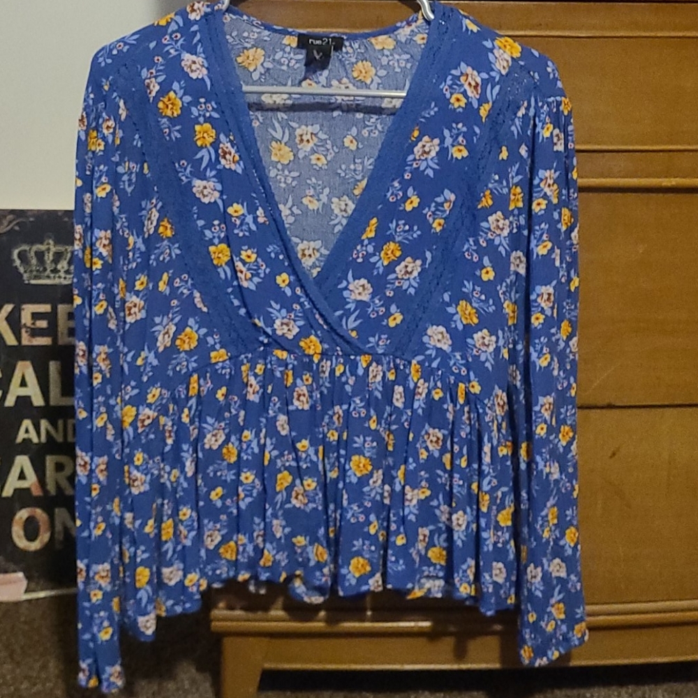 Rue 21 babydoll long sleeve